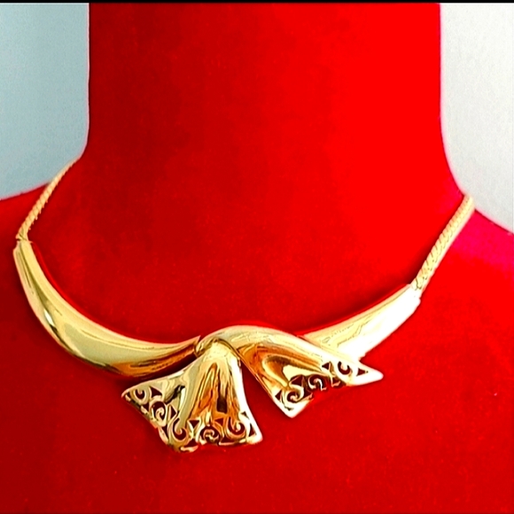 Authentic Vintage Givenchy Gold Necklace - Picture 1 of 6